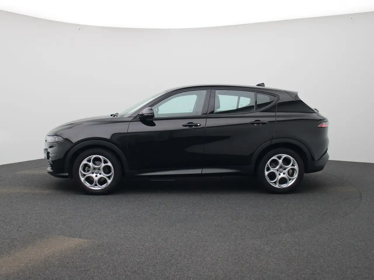 Alfa Romeo Tonale 2023