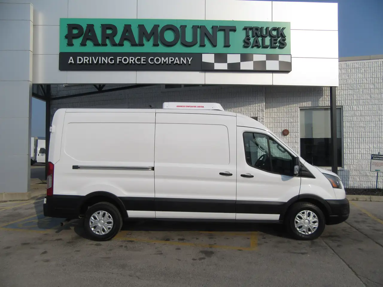 Ford Transit Cargo Van снимка Ford Transit Cargo Van