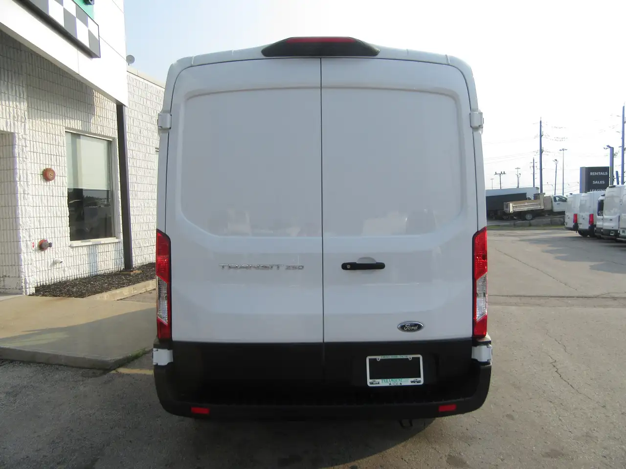 Ford Transit Cargo Van снимка Ford Transit Cargo Van