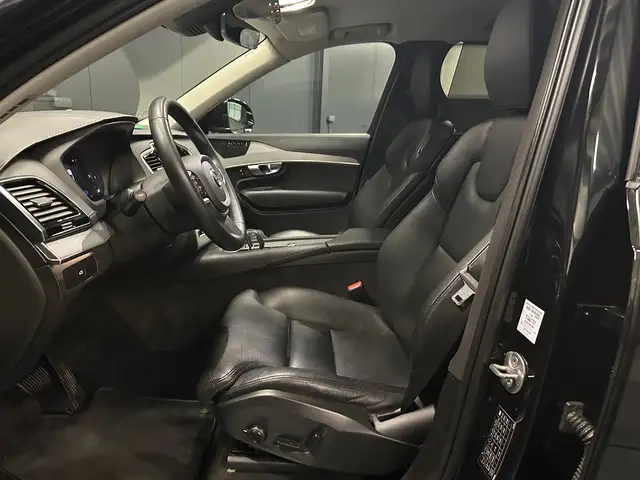 Volvo XC90 view 15
