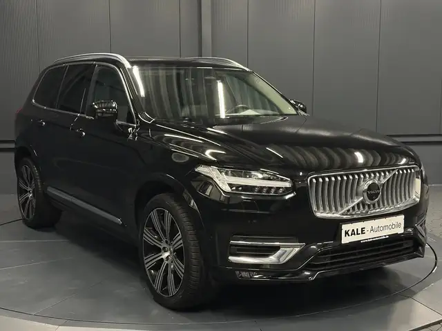 Volvo XC90 view 7