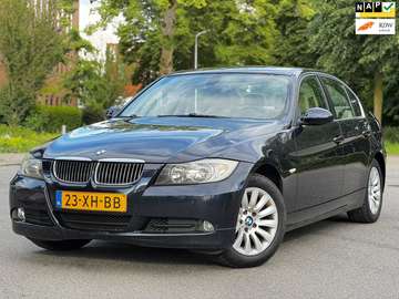 3-serie 320i High Executive