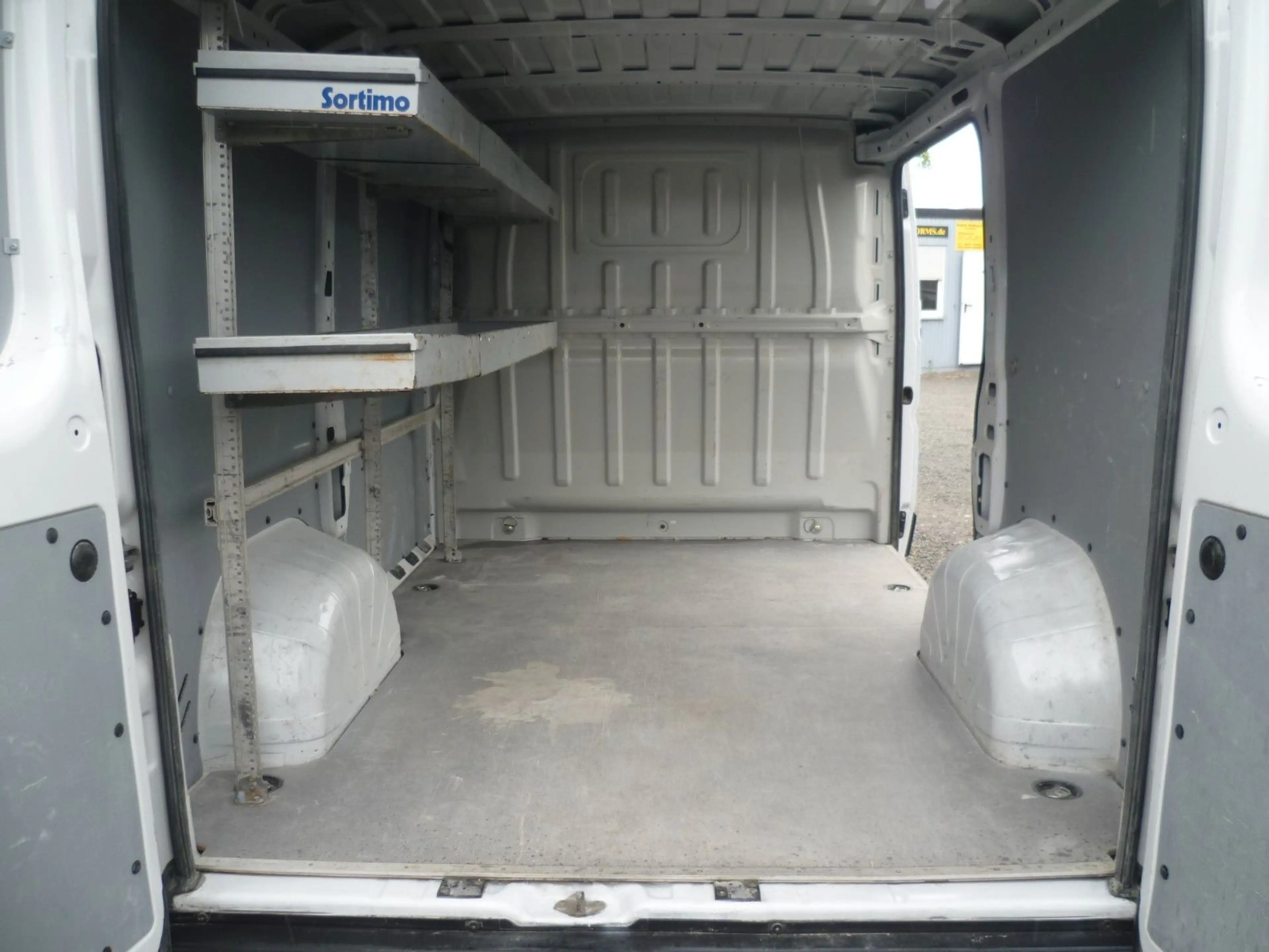 Opel Movano C L1H1 Klima Tempomat Einparkhilfe Regal — photo 11