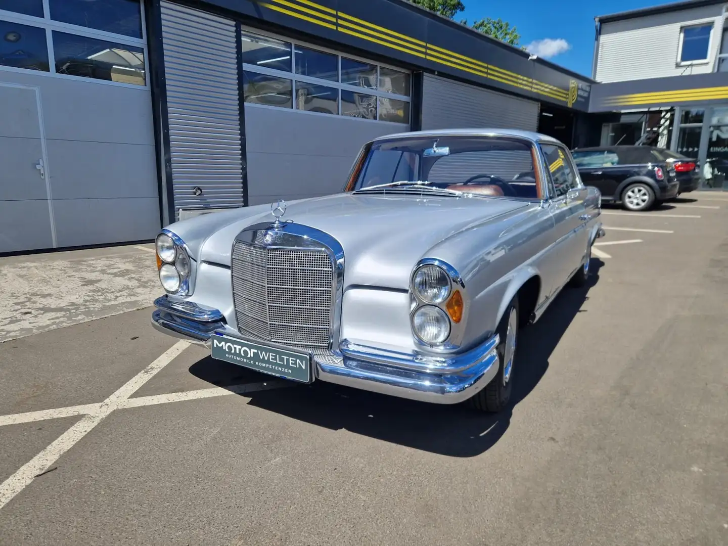 Mercedes-Benz 250 Zilver - 1