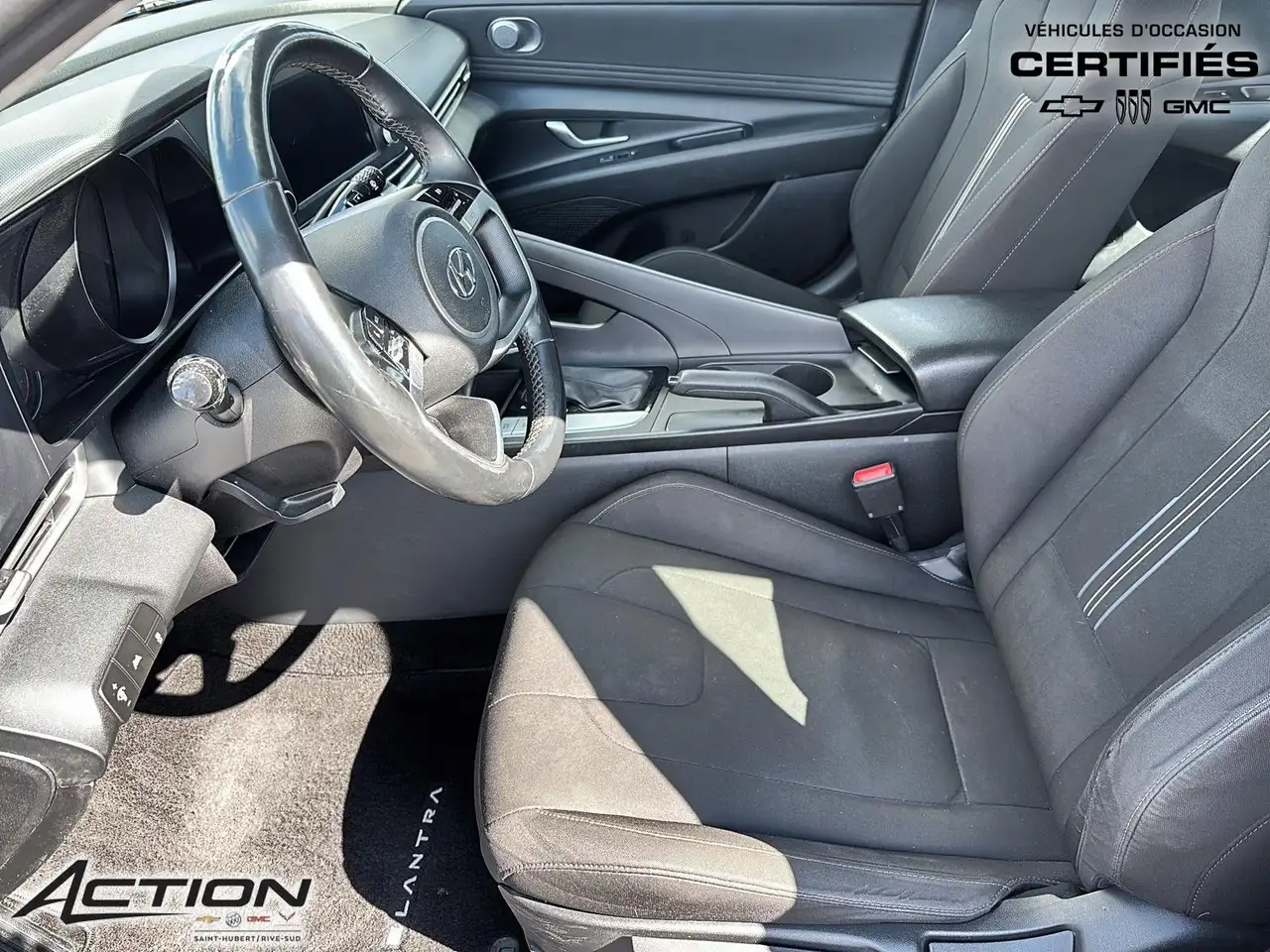 Hyundai ELANTRA снимка Hyundai ELANTRA