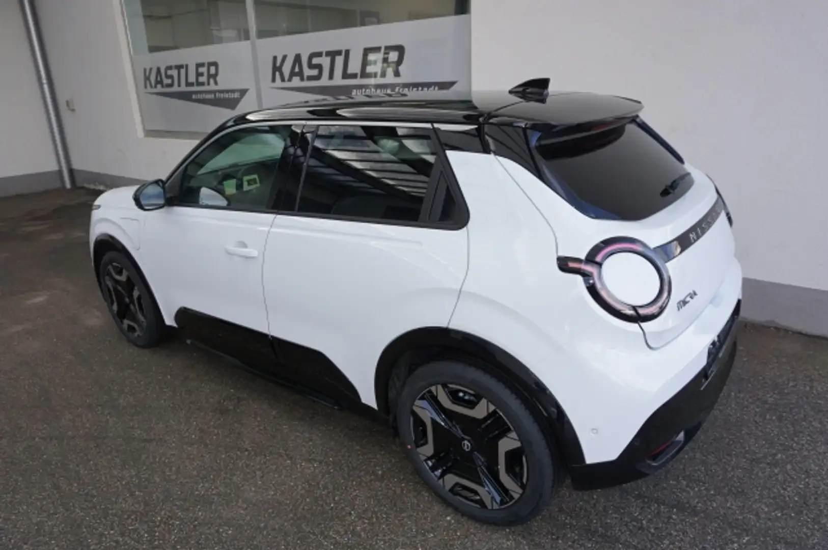 Nissan Micra Micra Evolve 52kWh Elektro  *ab €28.000,- Weiß - 2