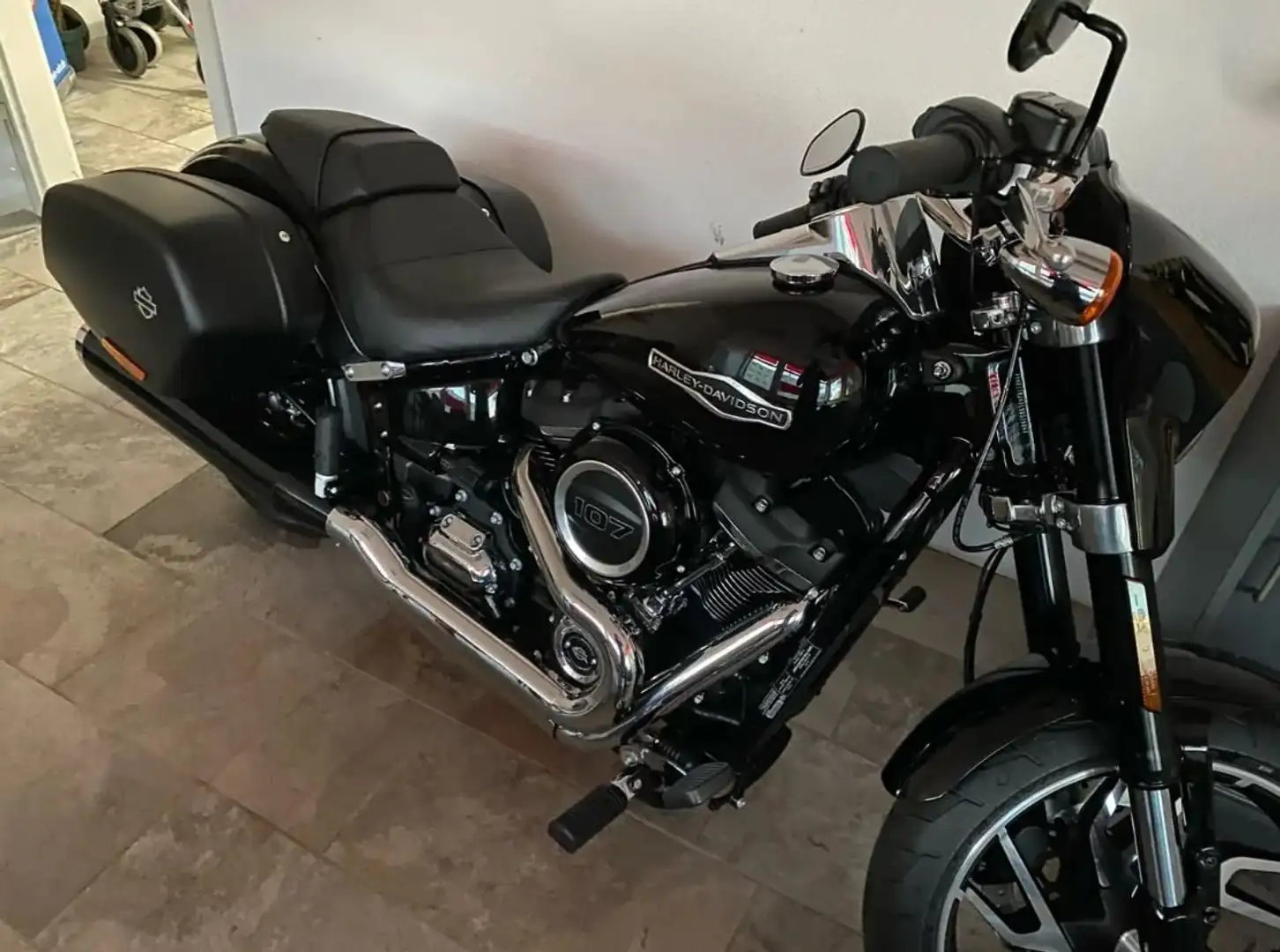 Harley-Davidson Sport Glide Negru - 2