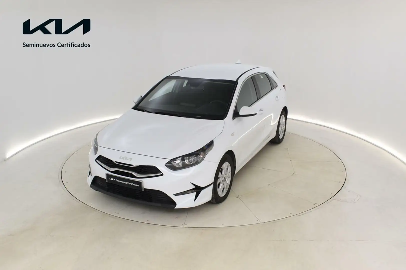 Kia 1.6 MHEV 100KW DRIVE 136CV 5P Білий - 1