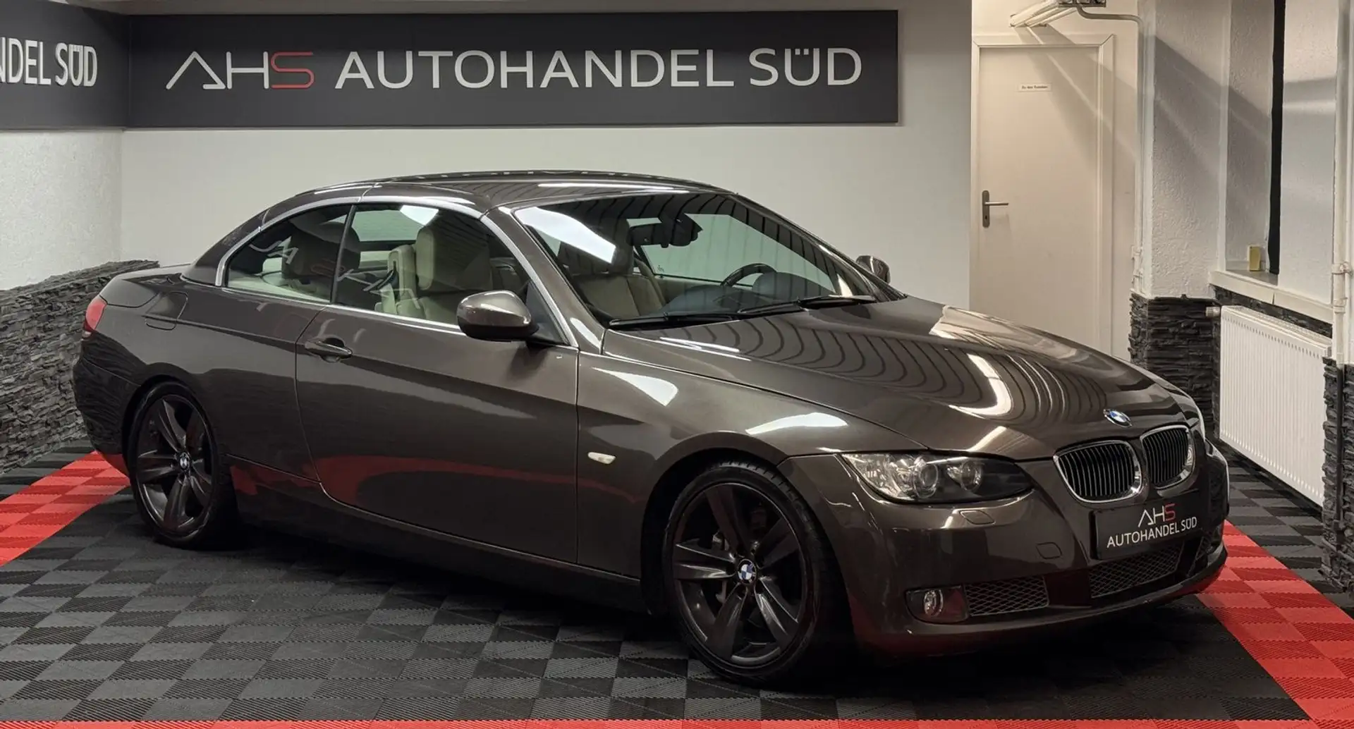 BMW 335 i Cabrio*LEDER*NAVI*XENON*US* Maro - 2