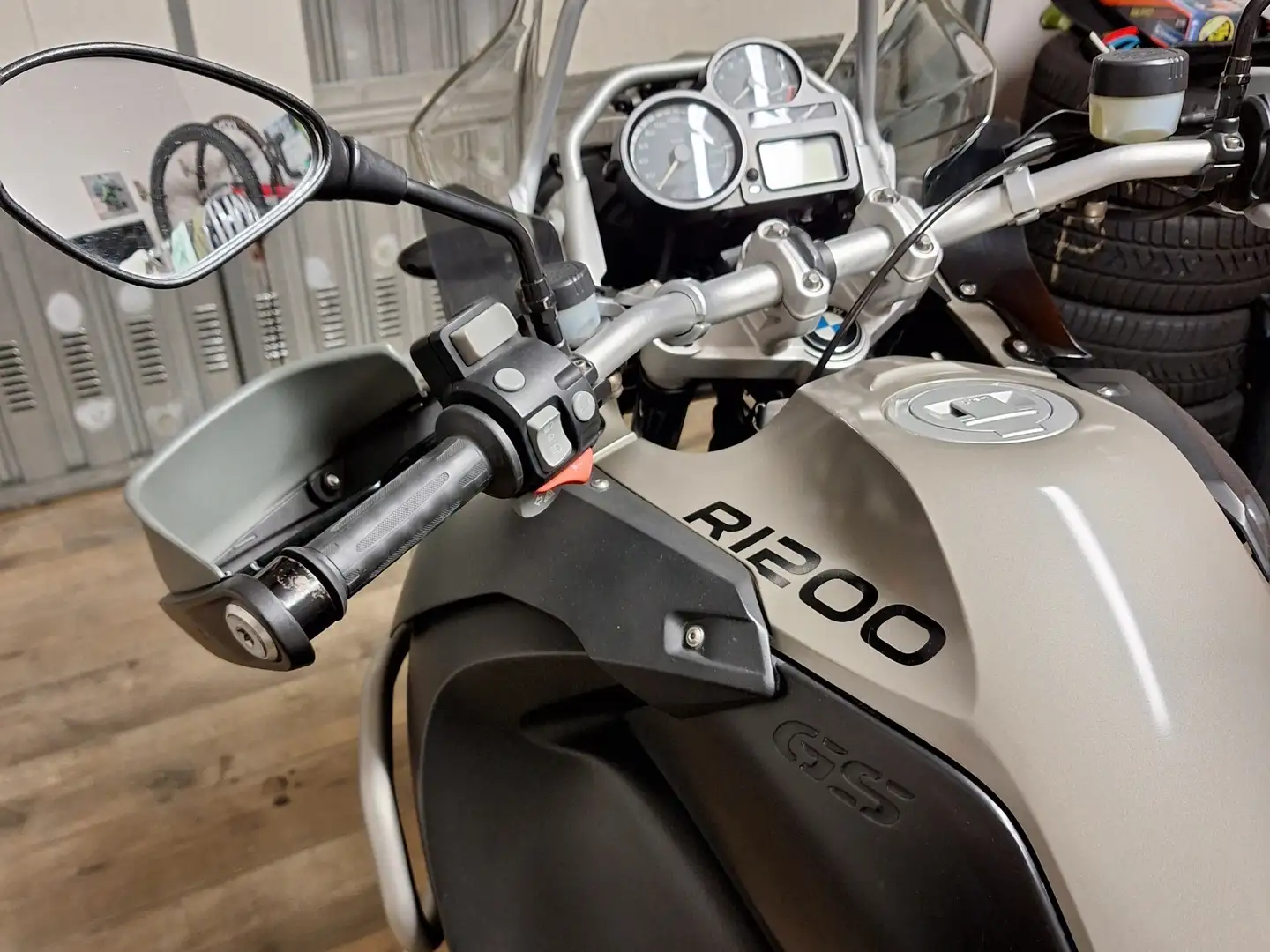 BMW R 1200 GS Adventure Срібний - 2
