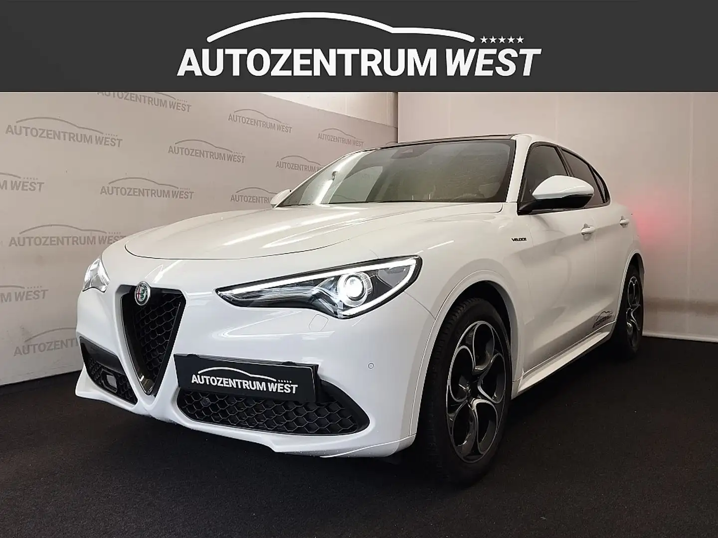 Alfa Romeo Stelvio Veloce 2,2 16V 210 AT8 Q4 .. Mod. 2021 Weiß - 1