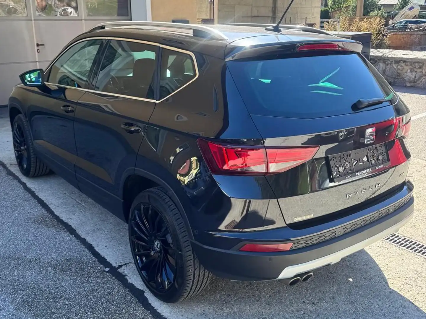 SEAT Ateca Ateca 2,0 Xcellence 4WD TDI DSG Xcellence Schwarz - 2