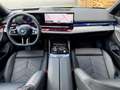 BMW 550 e xDrive Noir - thumbnail 25