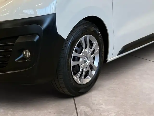 Peugeot Expert view 15