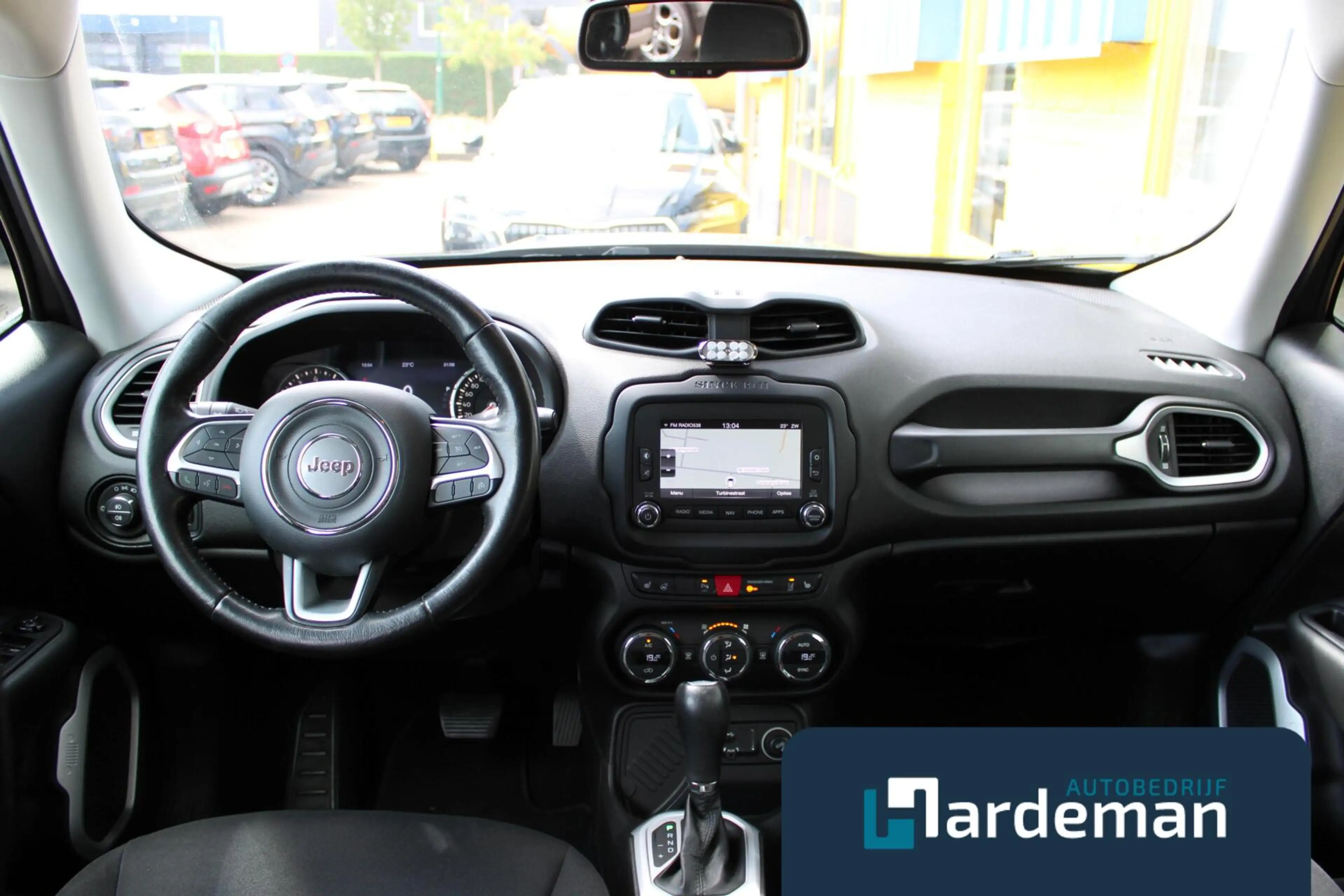 Jeep Renegade 1.4 MultiAir Limited Trekhaak Xenon — photo 2