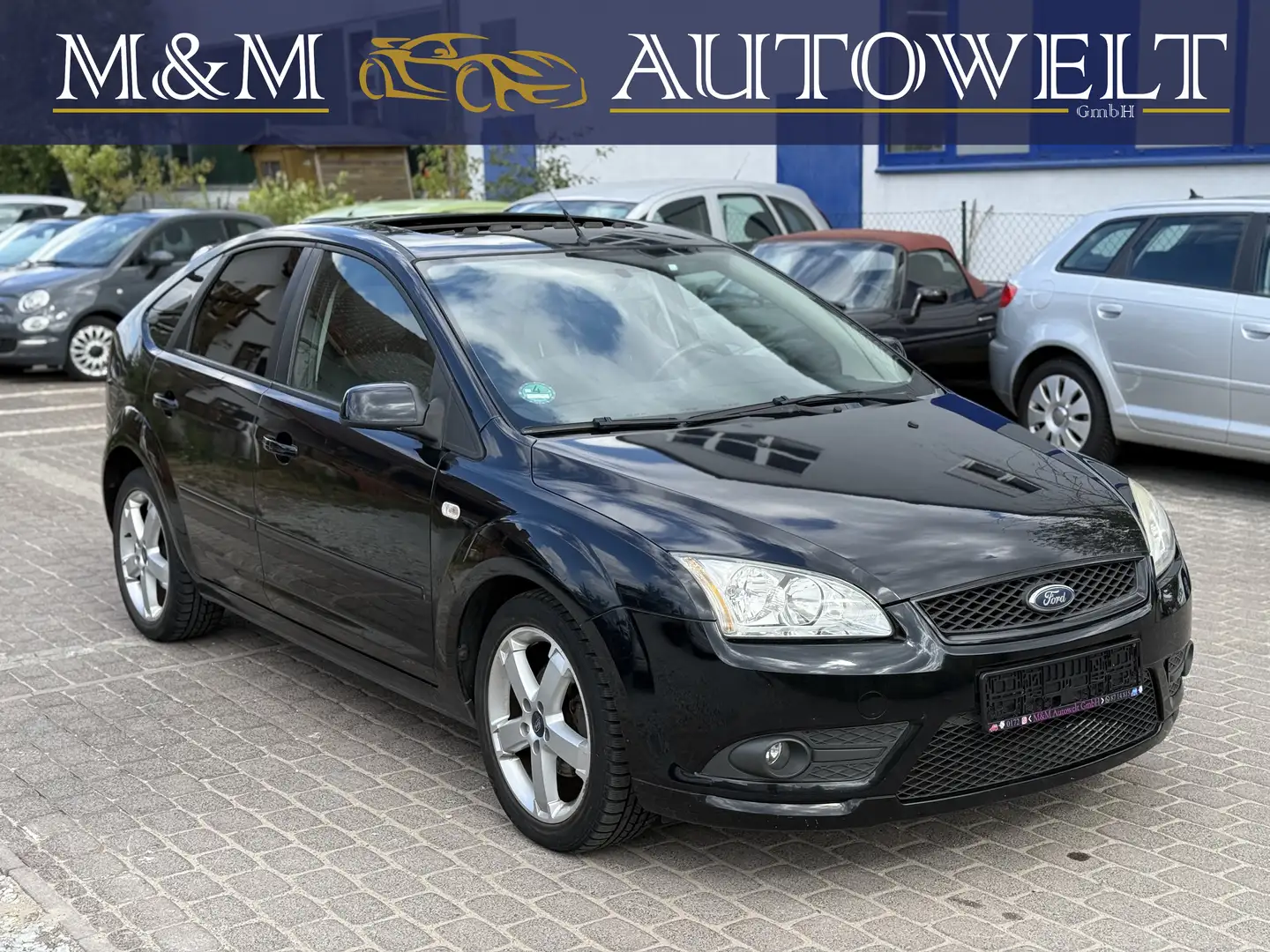 Ford Focus 1.8 Limousine |125PS | großes NAVI | Alu | Schi Siyah - 1