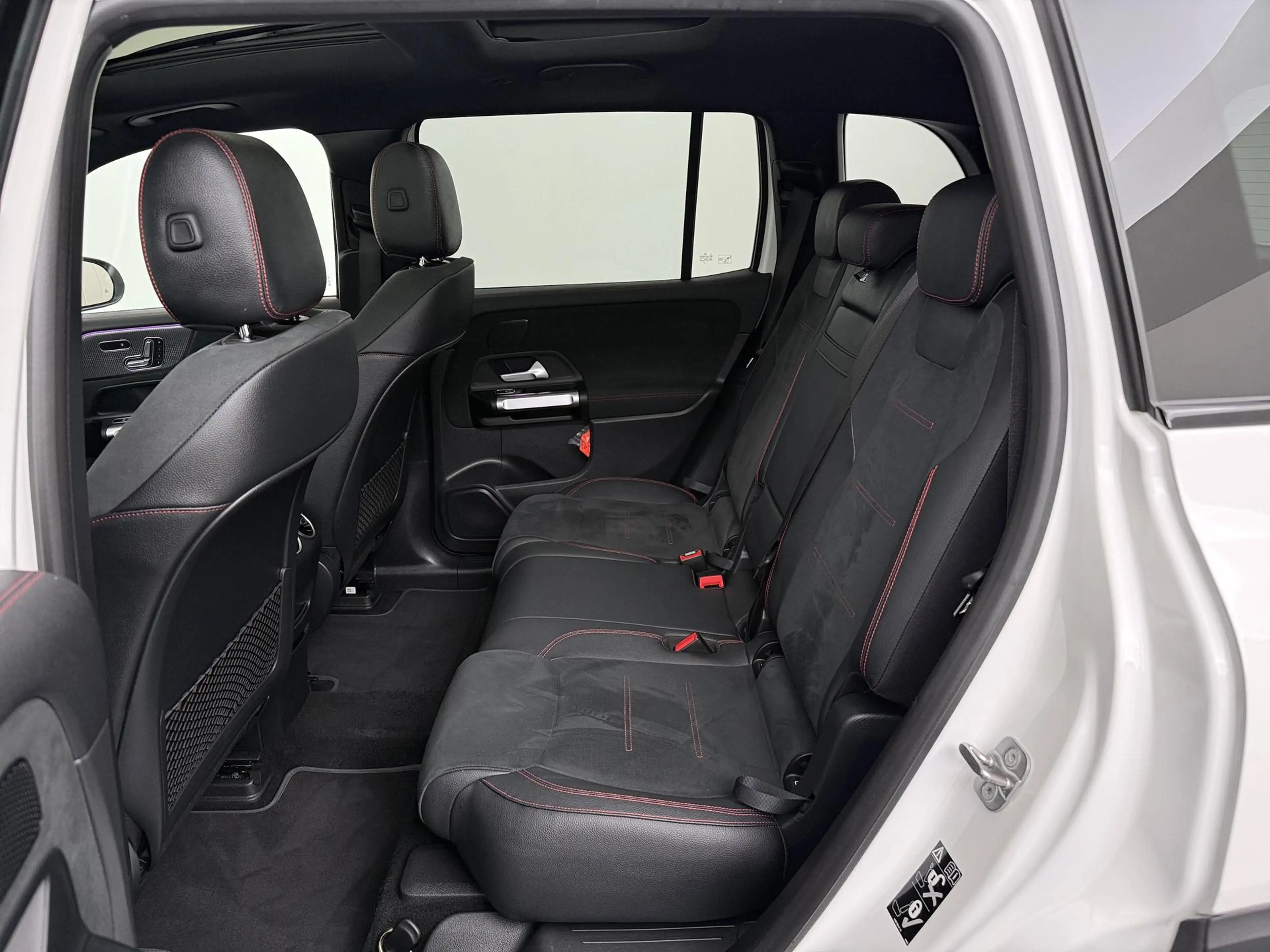 Mercedes-Benz EQB 250 250+ AMG Line 71 kWh | Panoramadak | Memory | 360 — photo 11