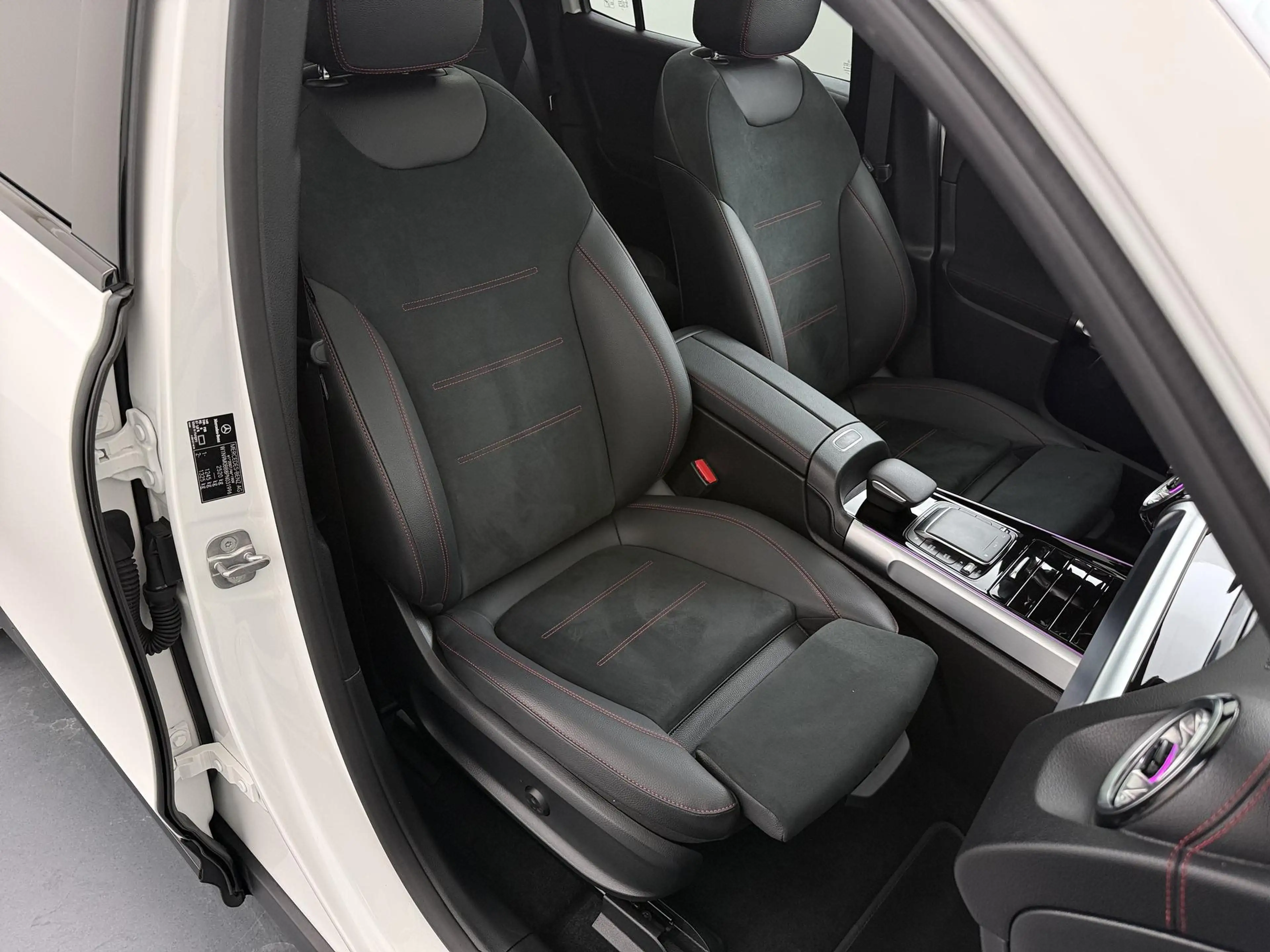 Mercedes-Benz EQB 250 250+ AMG Line 71 kWh | Panoramadak | Memory | 360 — photo 10