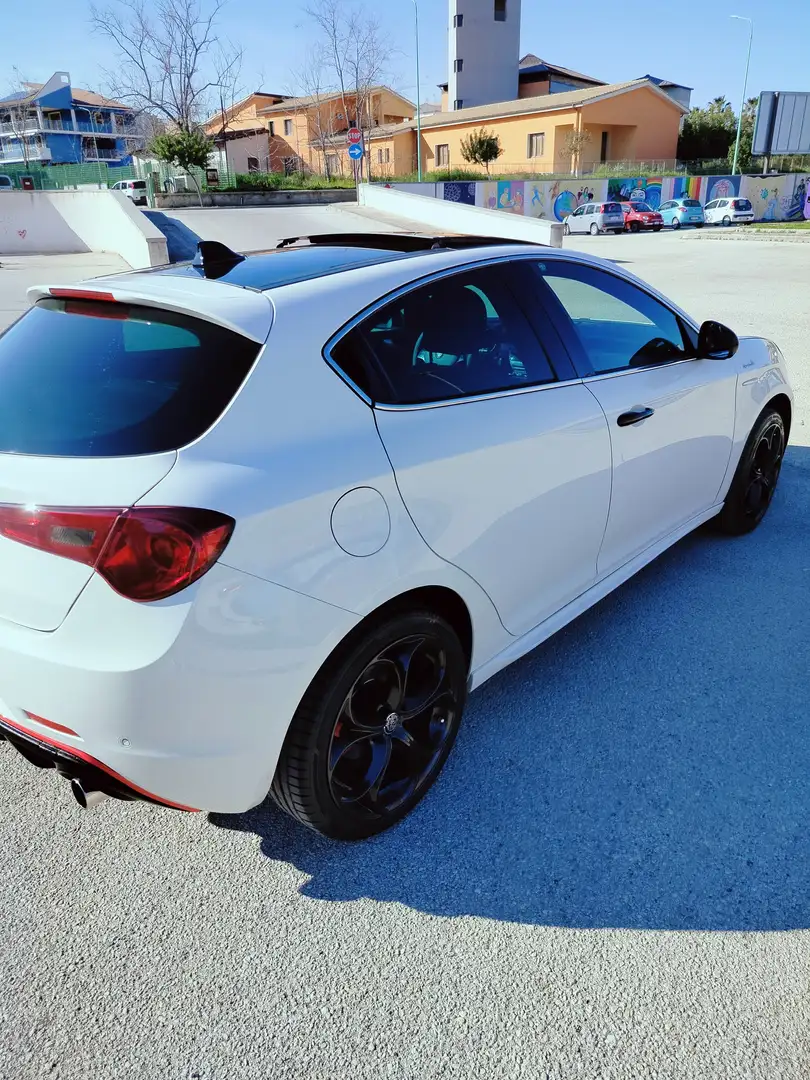 Alfa Romeo Giulietta Sportiva Bianco - 2