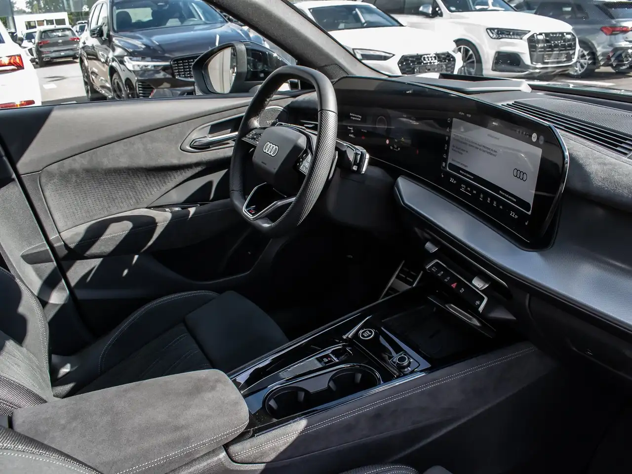 Audi Q3, фото 8