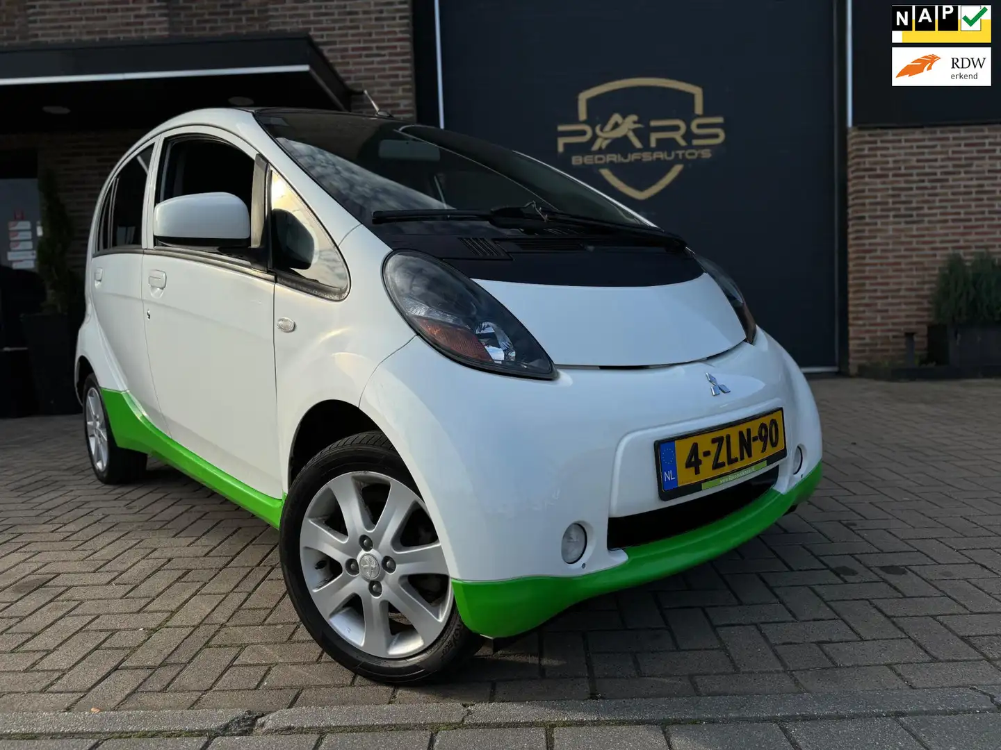 Mitsubishi I-MiEV 4-peroons 16 kWh Elektrische (VOLGELADEN 100KM) Ai Wit - 1