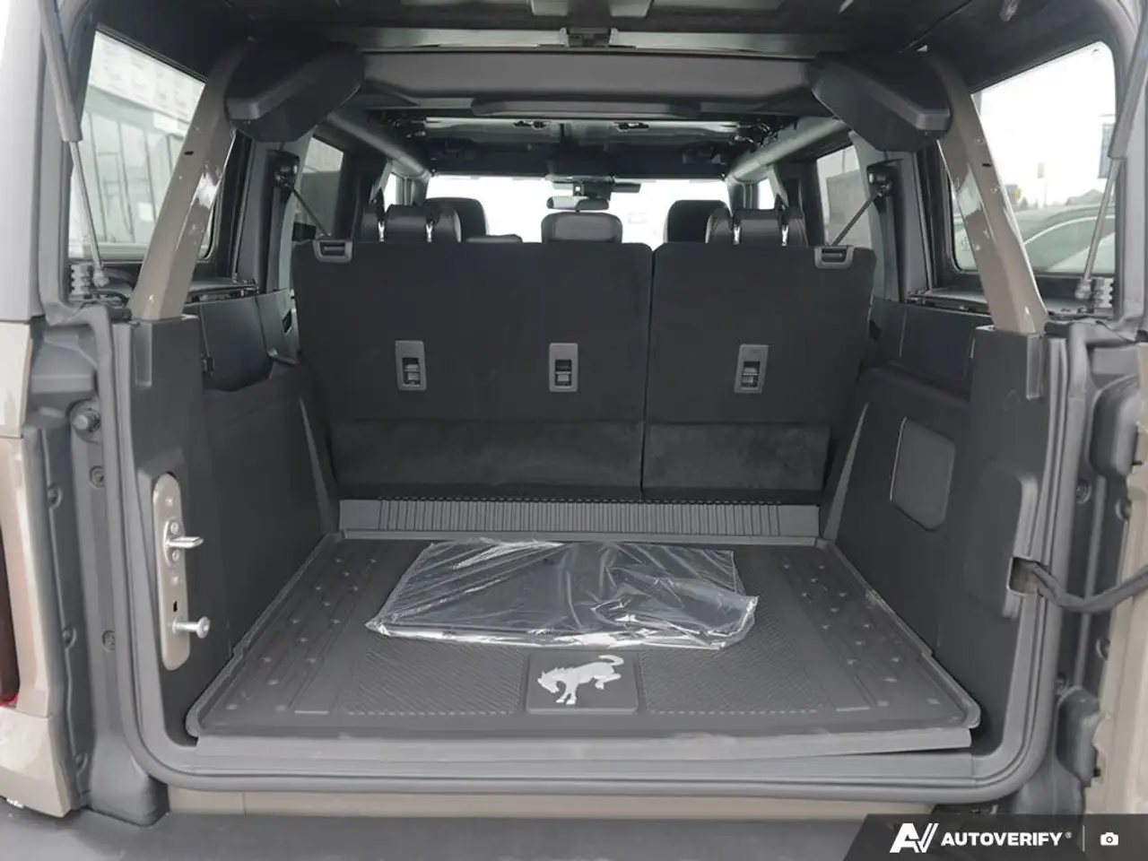 Ford Bronco снимка Ford Bronco