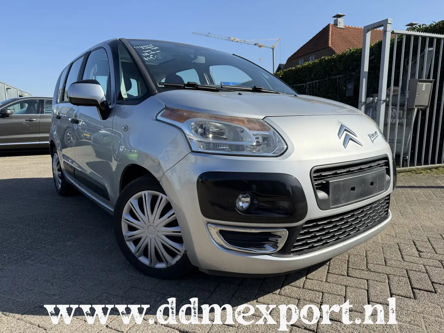 Citroen C3 Picasso 1.4 VTi 138000 KM Grijs - 1