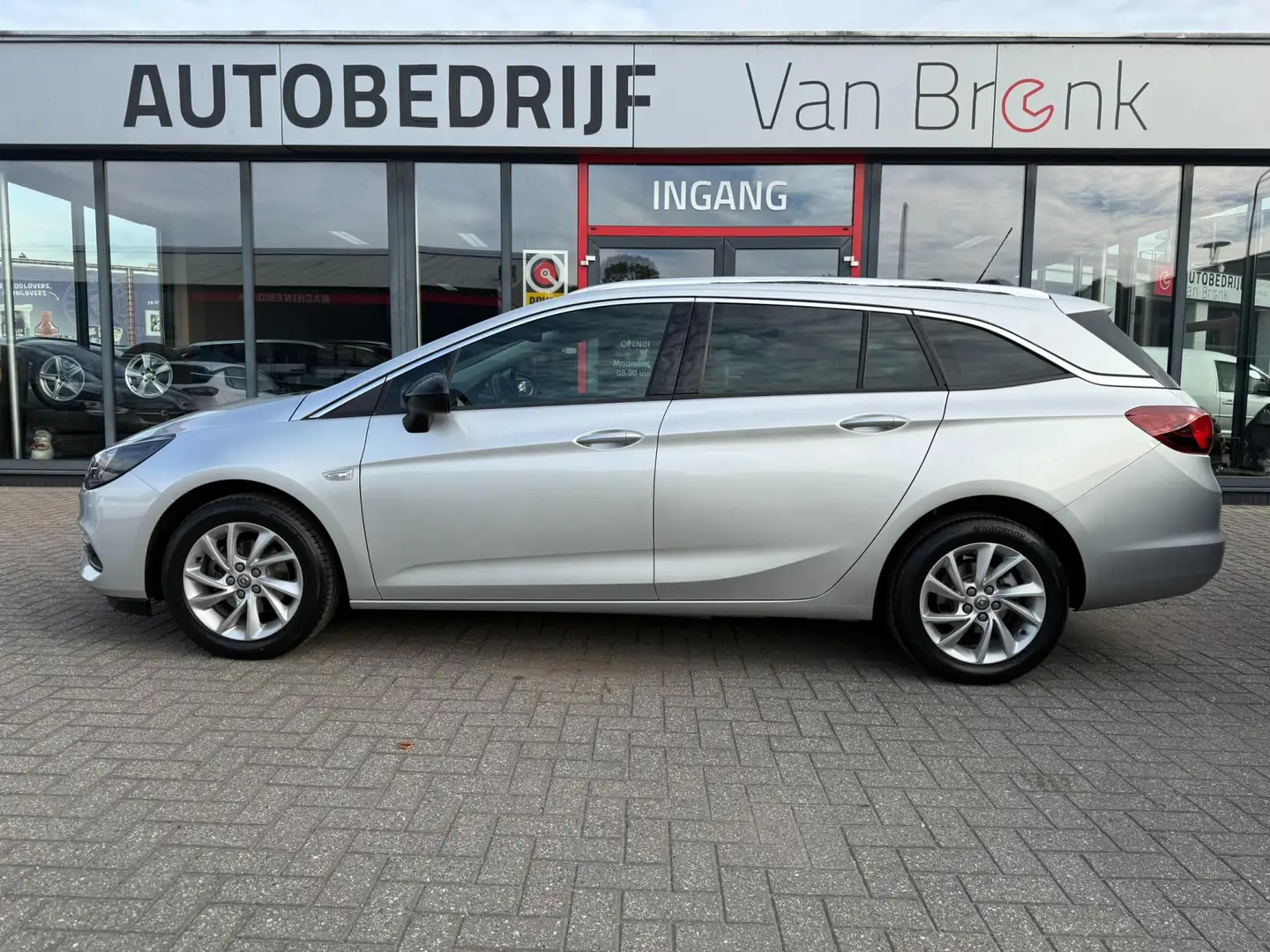 Opel Astra Sports Tourer 1.2 Business Edition | LED | Cruise Gris - 2