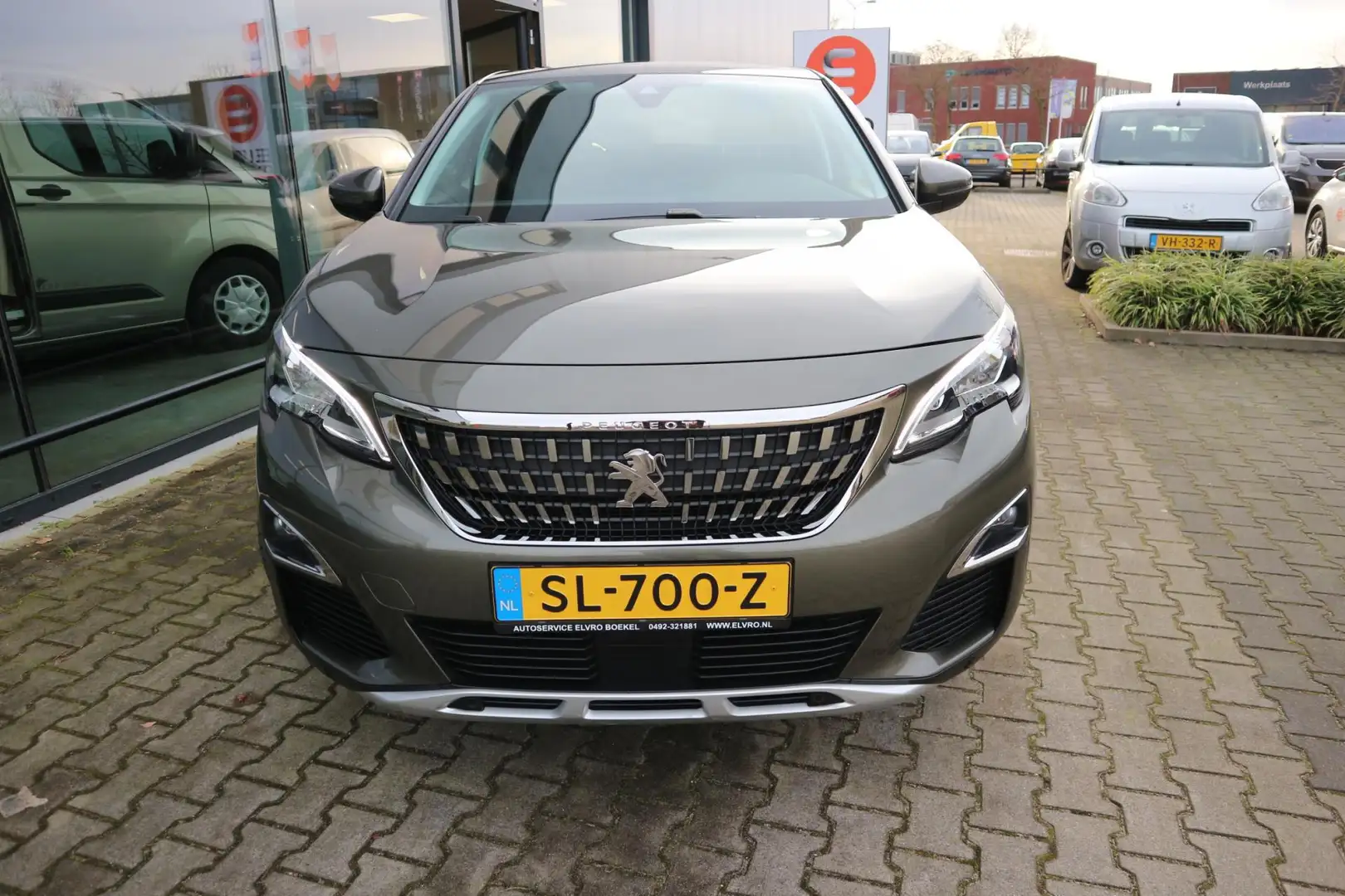 Peugeot 3008 1.6 e-THP AUTOMAAT Blue Lease Premium NAVI CAMERA Grijs - 2
