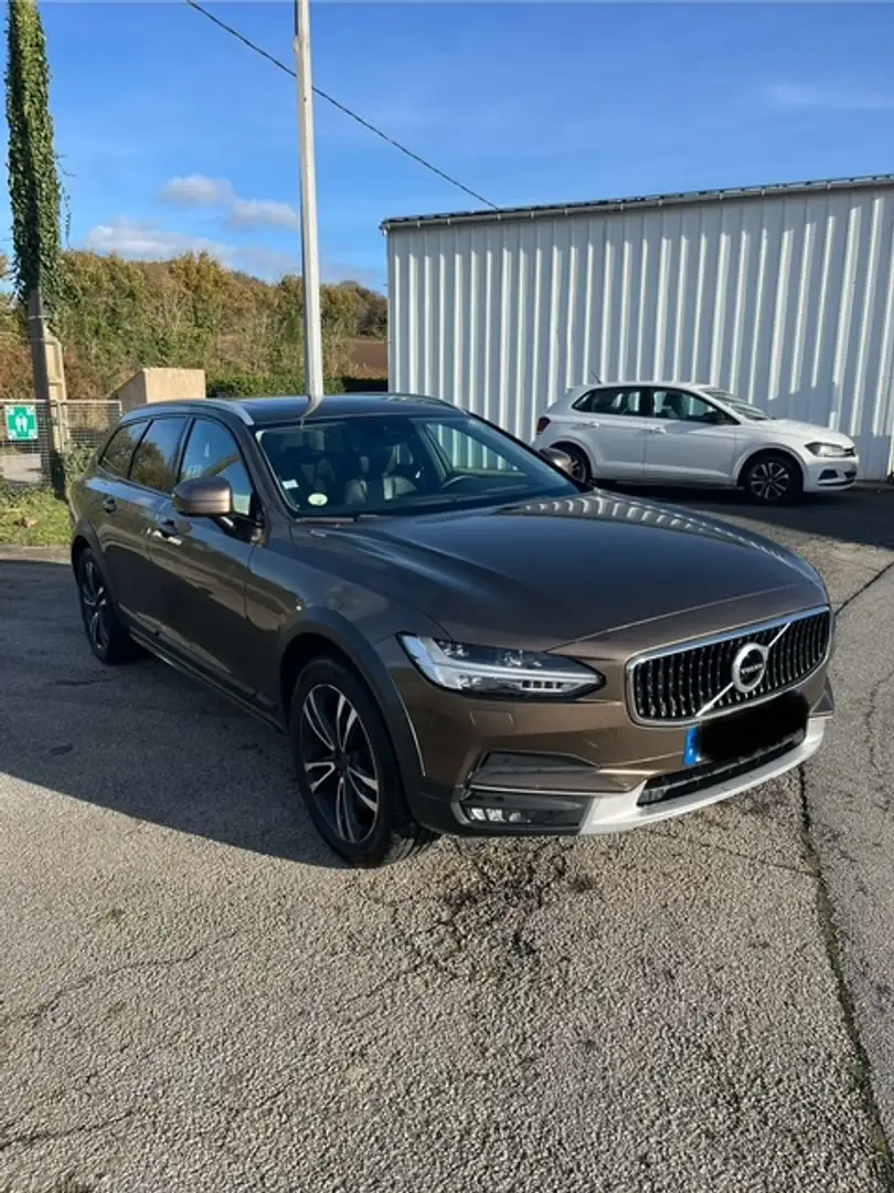 Volvo V90 Cross Country V90 Cross Country D4 AWD 190 ch Geartronic 8 Cross Country Luxe Maro - 2