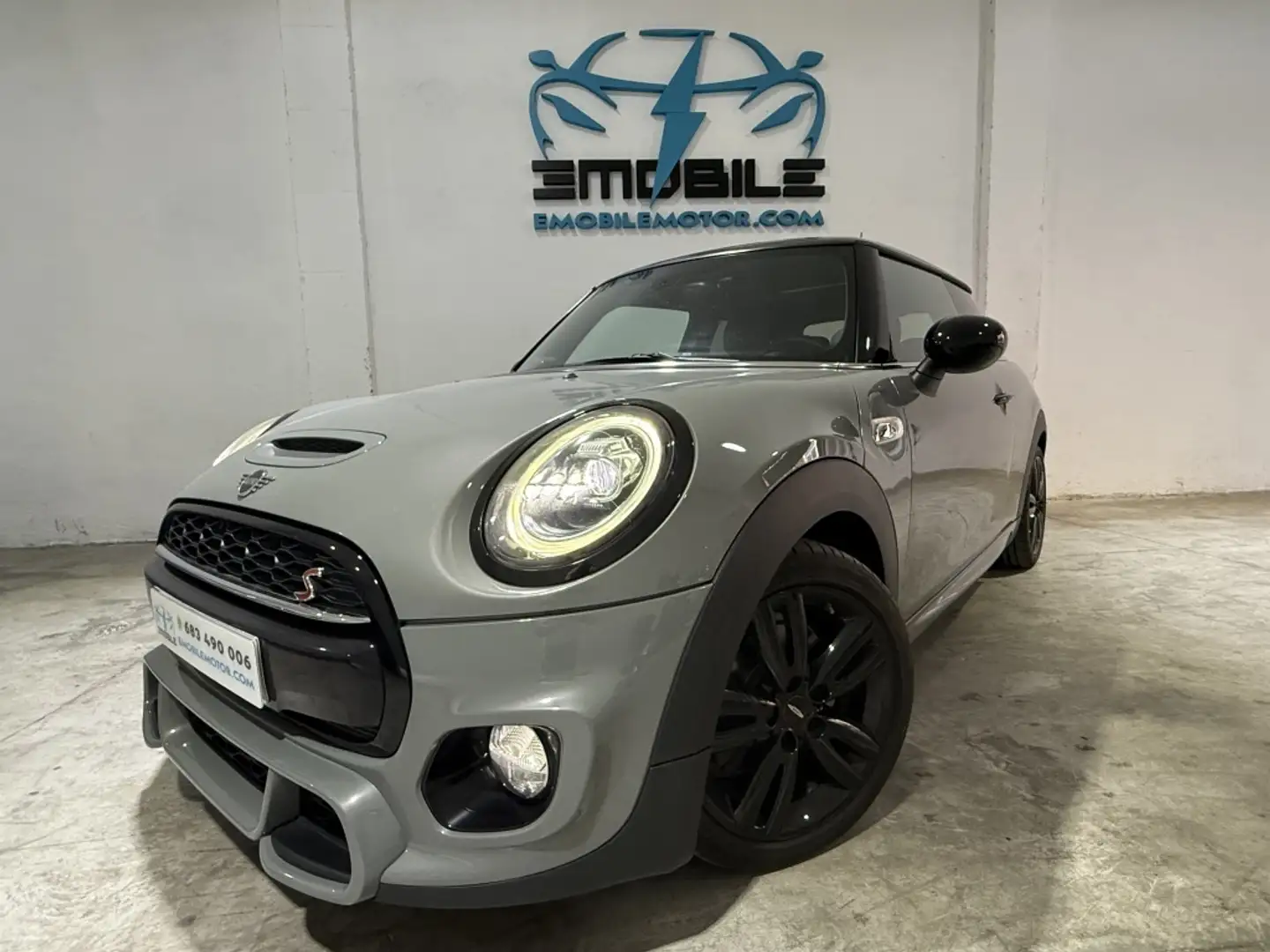 MINI Cooper S Aut. Grau - 1