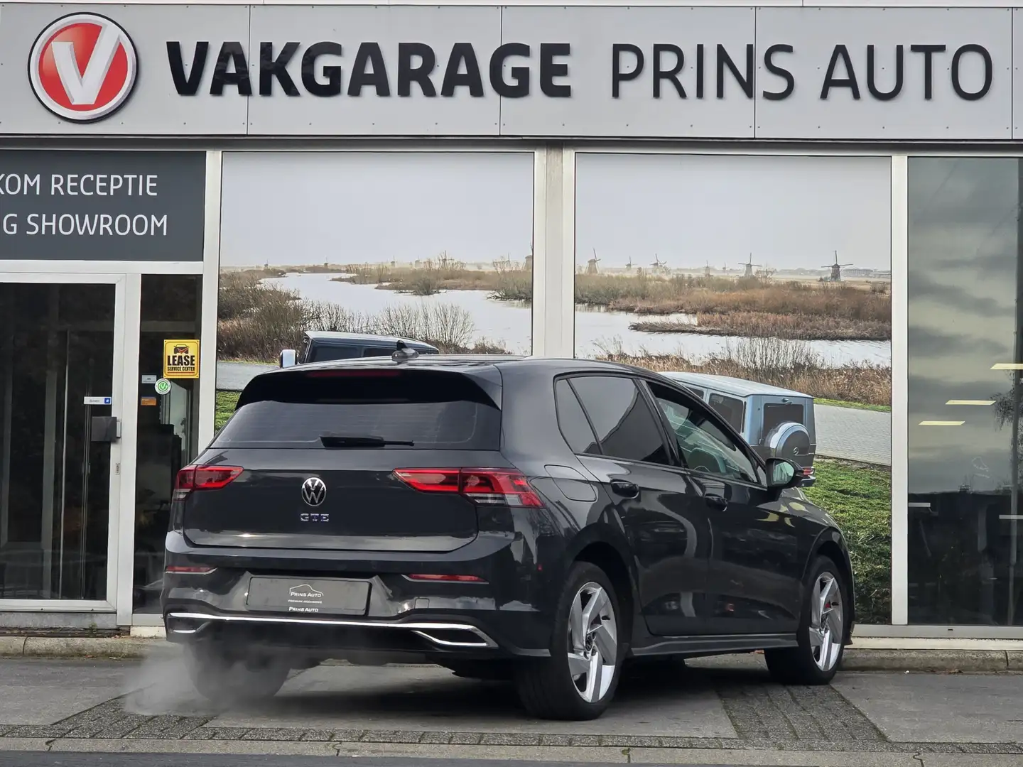 Volkswagen Golf GTE 1.4 eHybrid |STOELVW|CARPLAY|CAMERA|CLIMA|DRAADLOO Zwart - 2