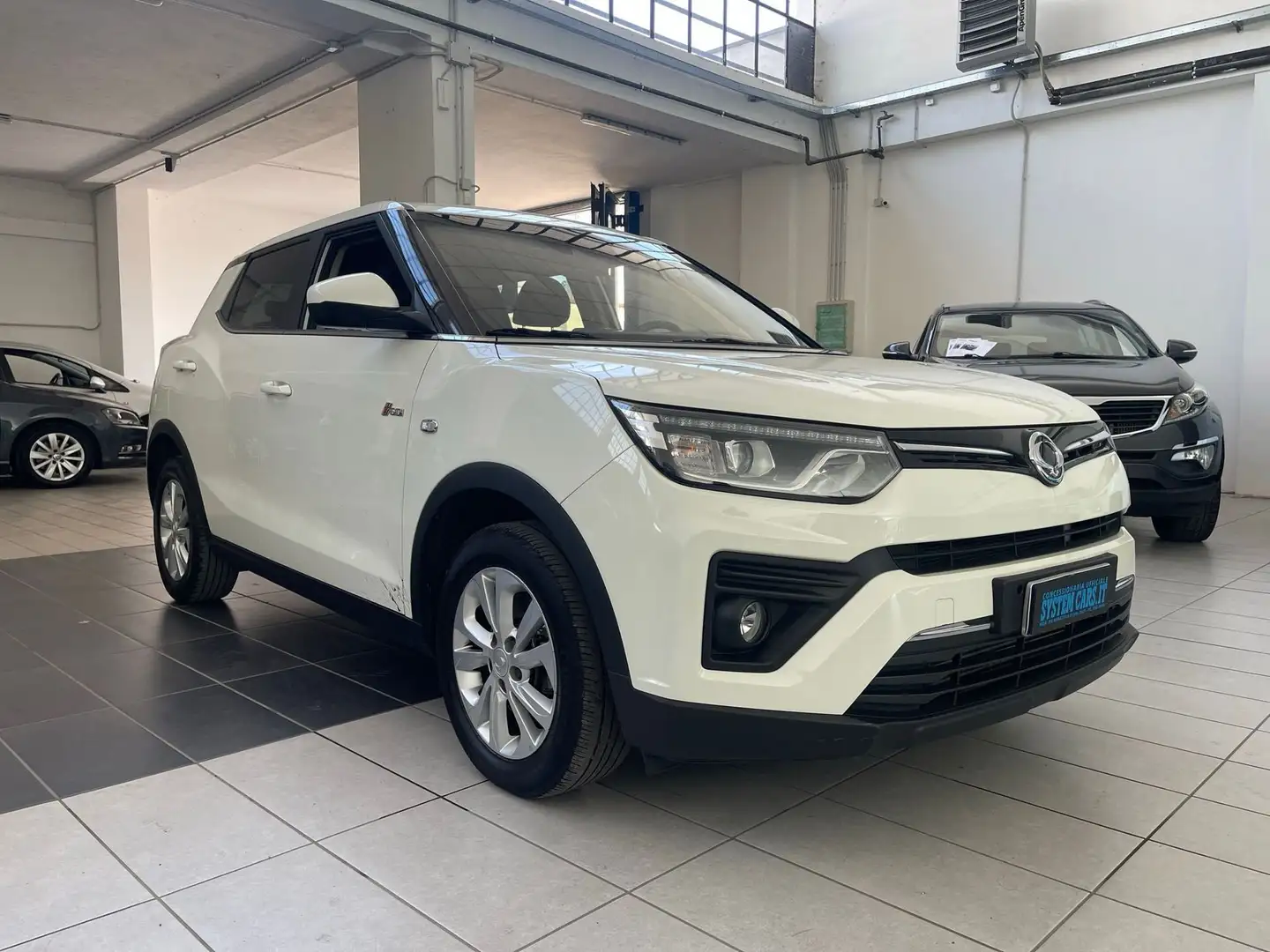 SsangYong Tivoli 1.2 GDI Turbo 2WD White - 2