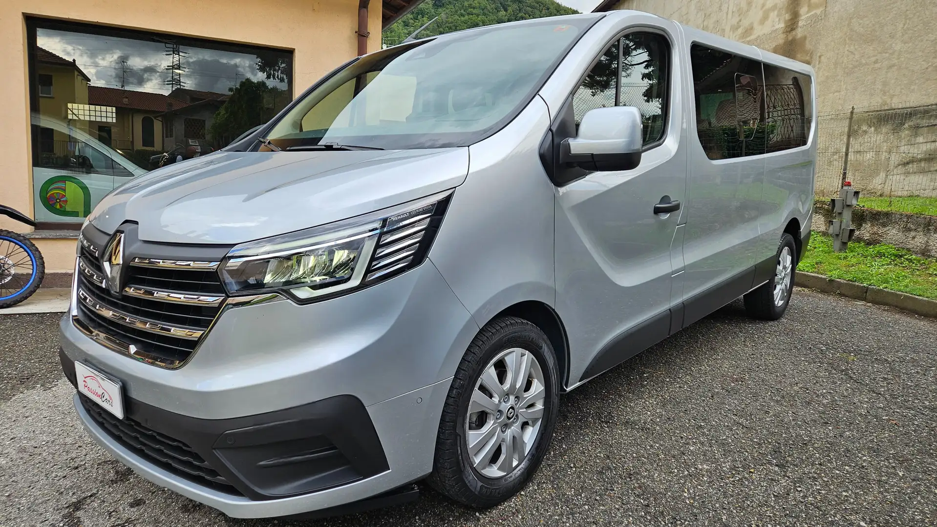 Nissan NV300 RENAULT TRAFIC T Turbo Intense PL Gancio Full! Silber - 1