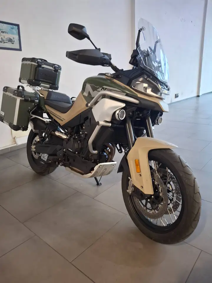 Cfmoto 800 MT