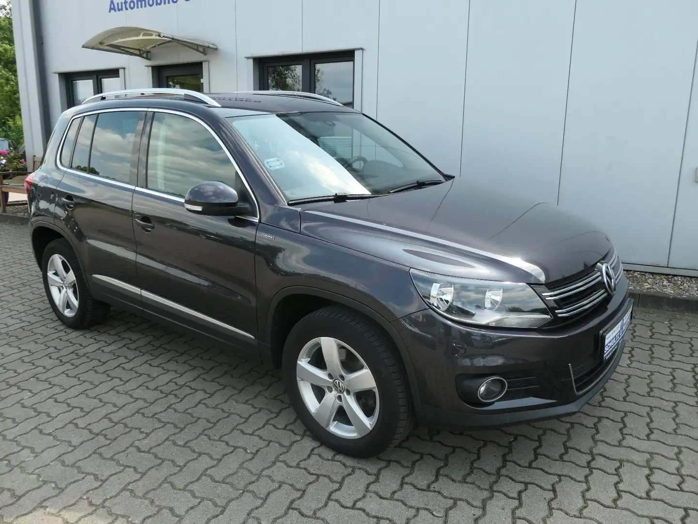 Volkswagen Tiguan Lounge 4Motion // 1.Hd., Scheckh., AHK! Grau - 2