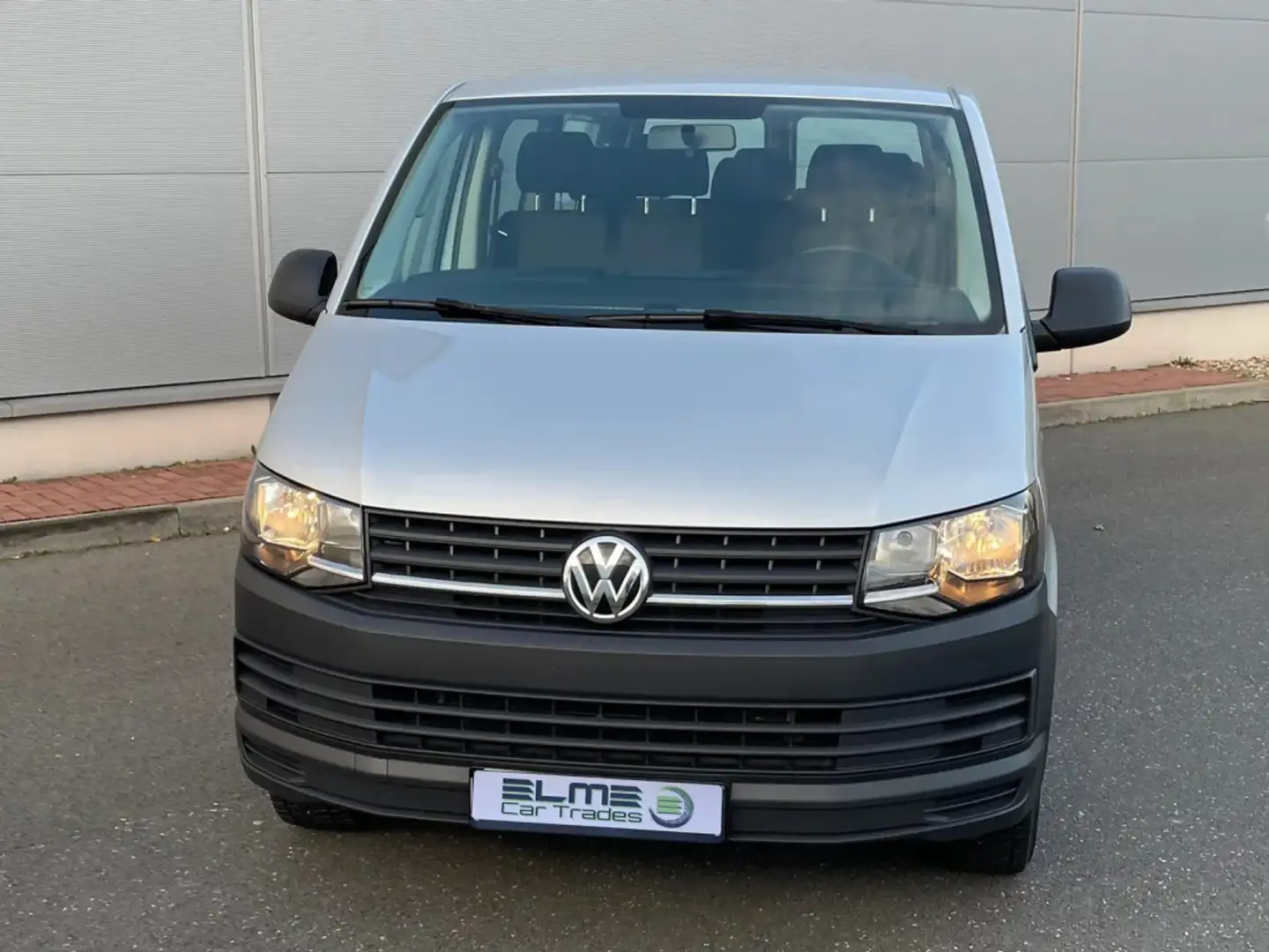 Volkswagen Transporter VOLKSWAGEN Industrial  Automático de Plateado - 2