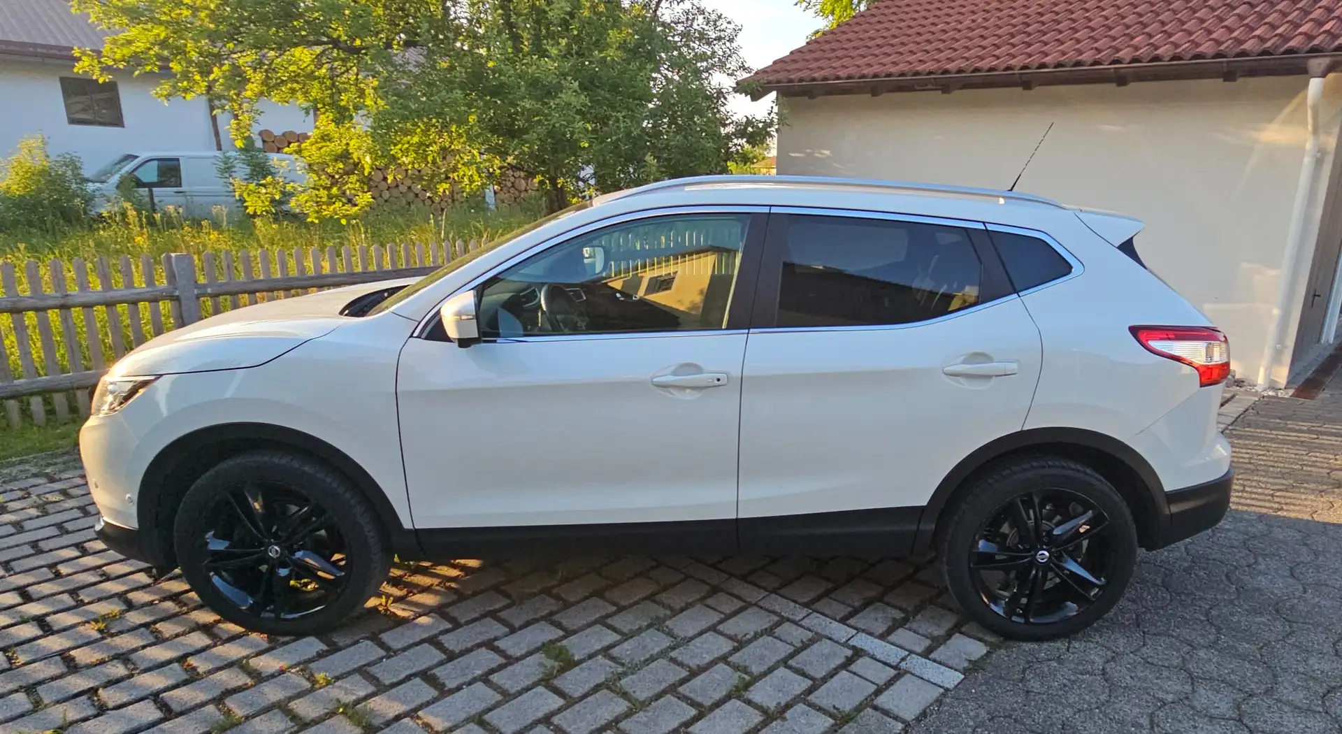 Nissan Qashqai Qashqai 1.6 dCi Xtronic Black Edition Blanc - 1