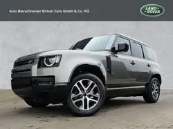 Land Rover Defender 110 D250 X Dynamic SE
