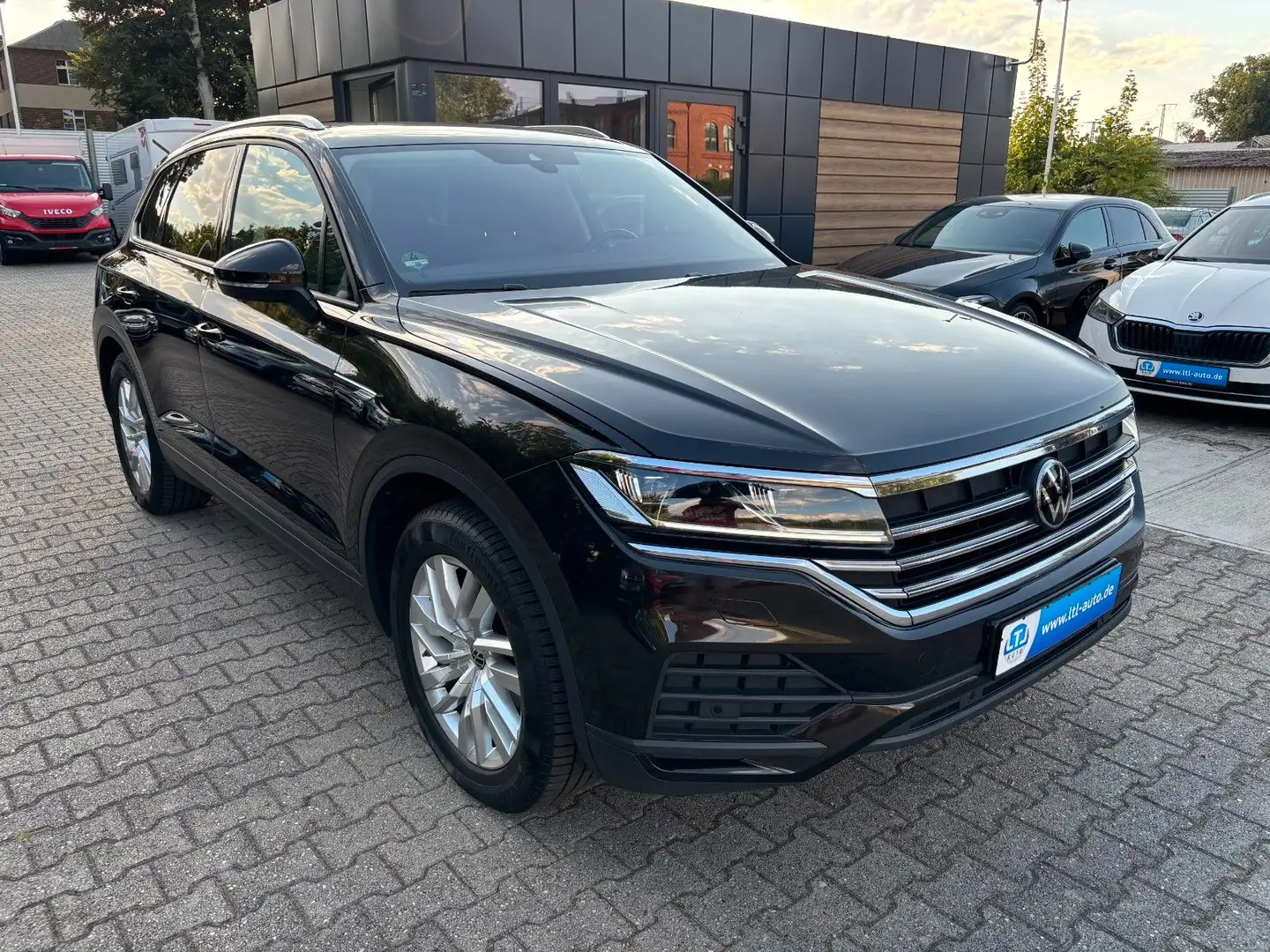 Volkswagen Touareg 3.0TDI 4Motion Luft AHK LEDER ACC LED Brun - 1