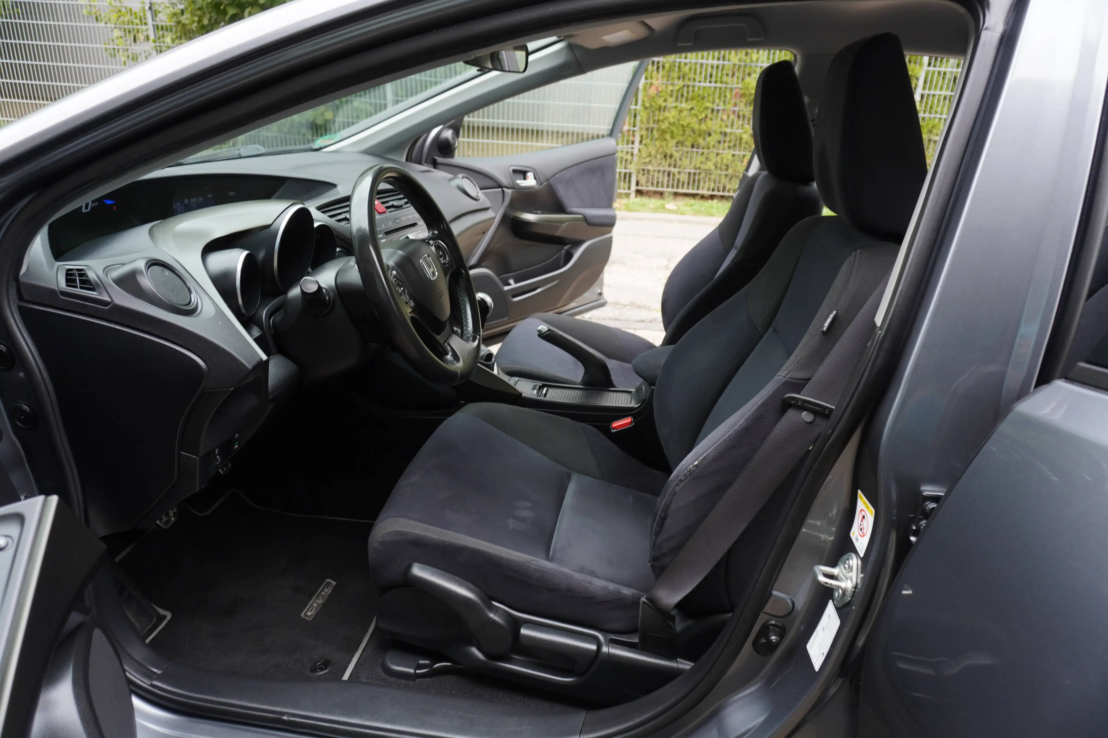 Honda Civic 1.8 Sport KLIMA+NAVI+KAMERA+ALU+TEMPOMA+6Gang+1.Hd — photo 13