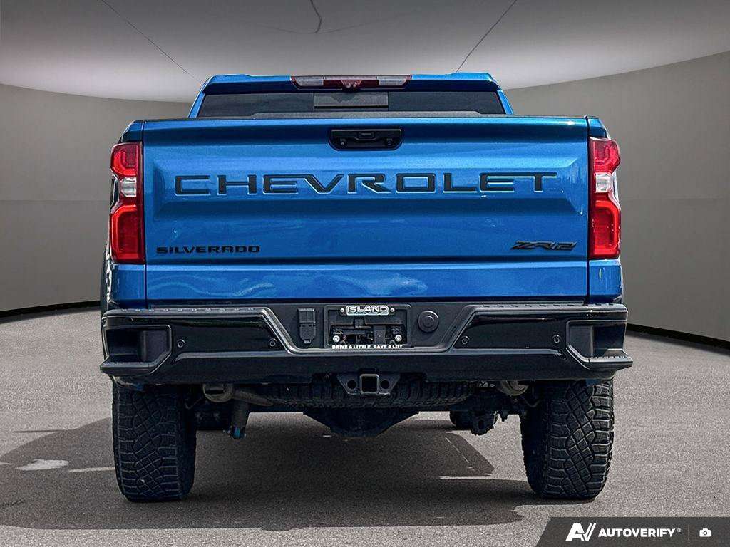 2023 Chevrolet Silverado 1500 ZR2 | All Weather Floor Mats | Under-Seat Storage — снимка 1