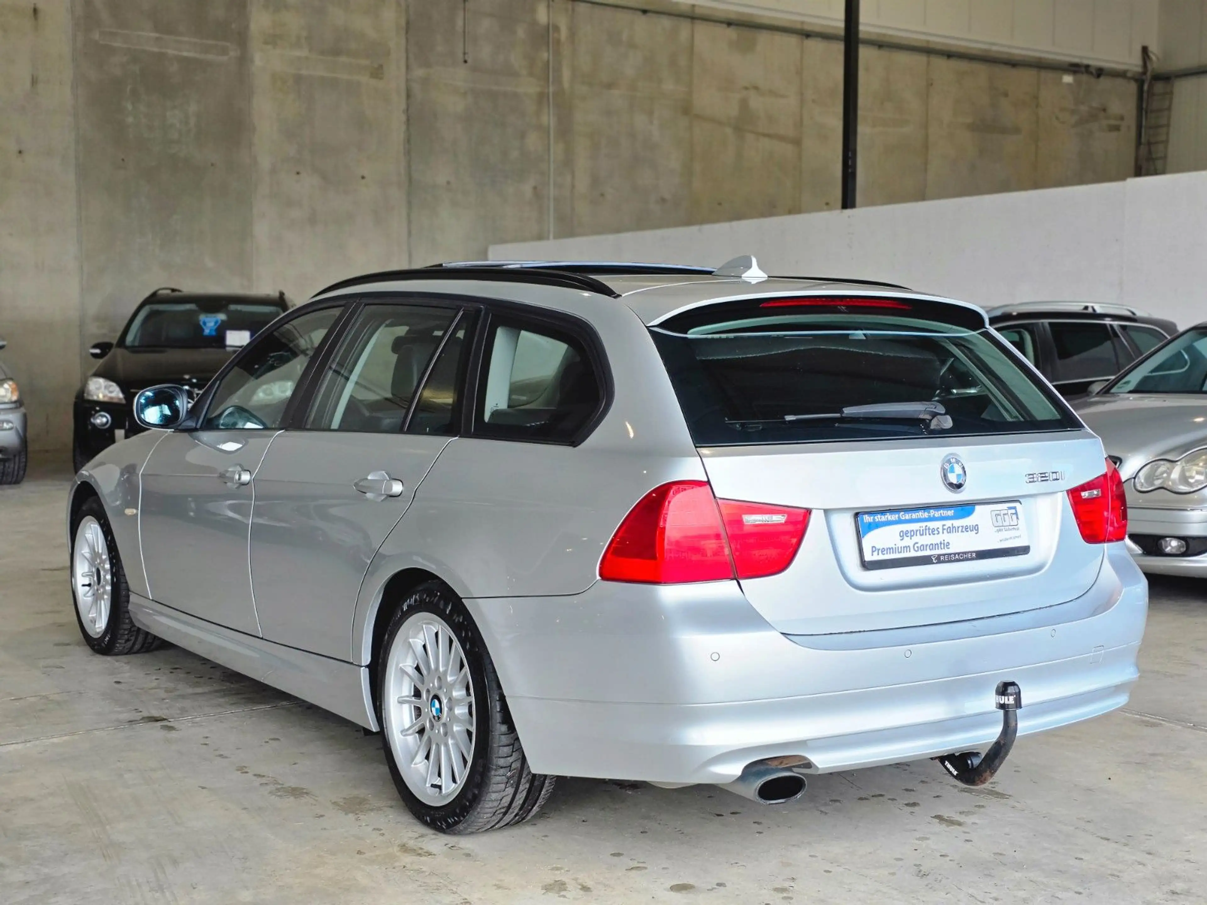 BMW 320 i Touring Edition |PANO|XENON|SHZ|AHK|PDC — photo 8