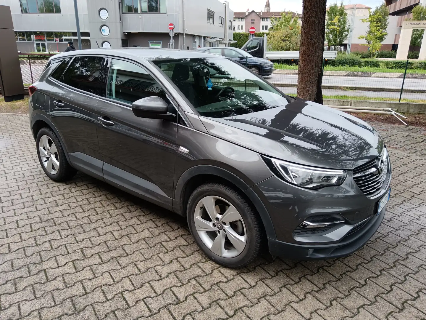 Opel Grandland X Grandland X 1.6 ecotec Launch Edition s Gris - 2