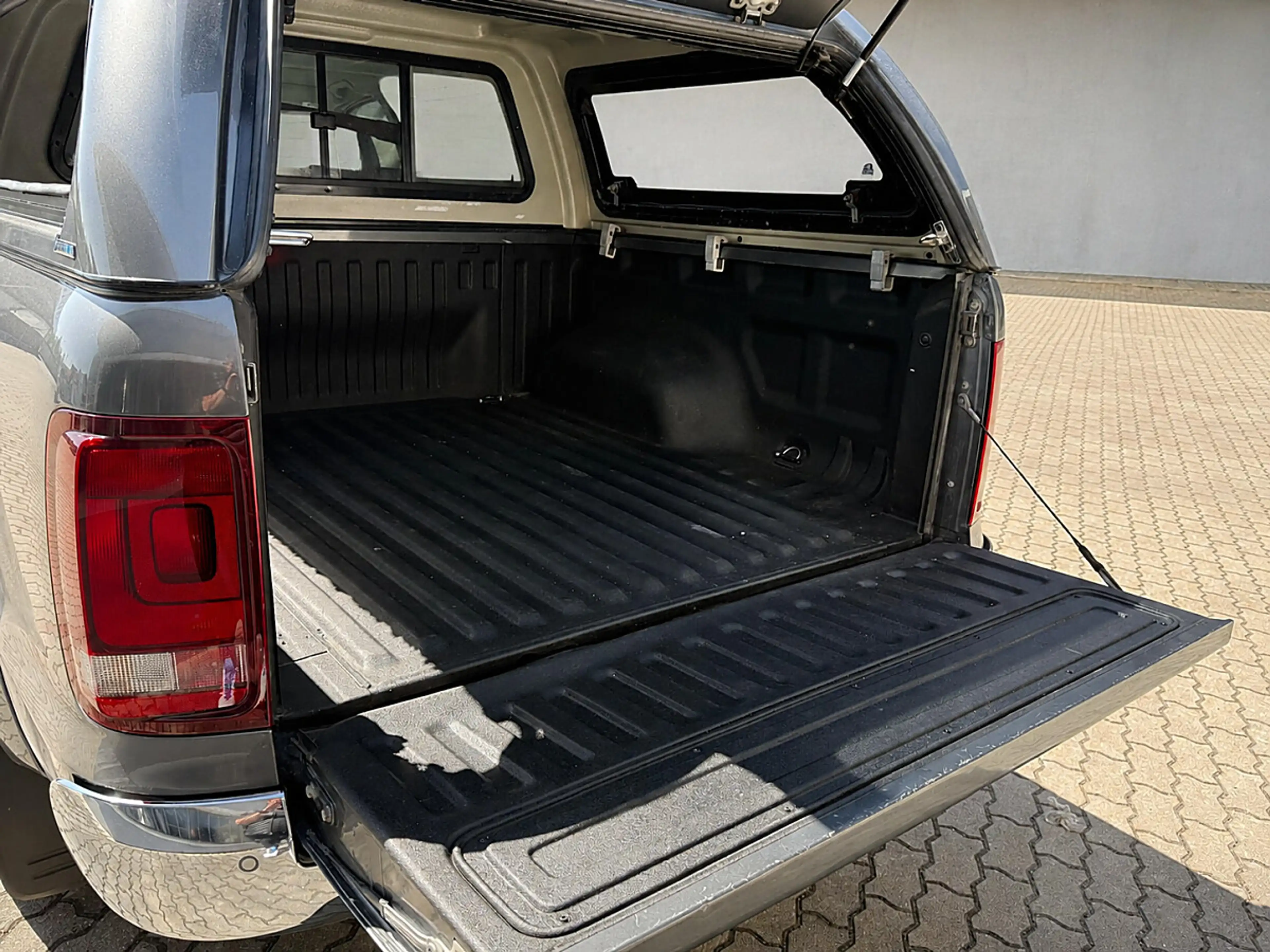 Volkswagen Amarok V6 TDI Highline 4Motion | Hardtop | 3.500 kg | ... — photo 5