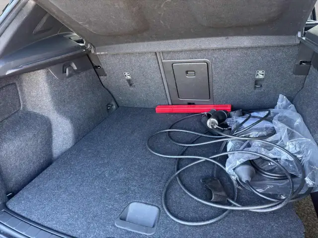 Volvo XC40 view 13