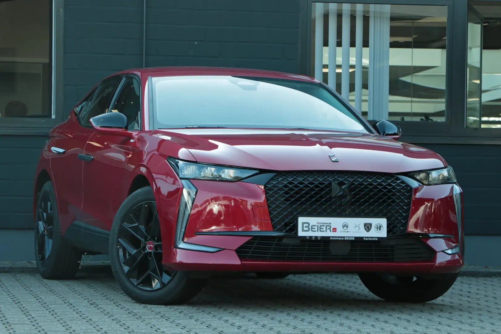 DS Automobiles DS 4 DS4 1.2 PureTech 130 Performance Line Klimaau./ Fr Rot - 2