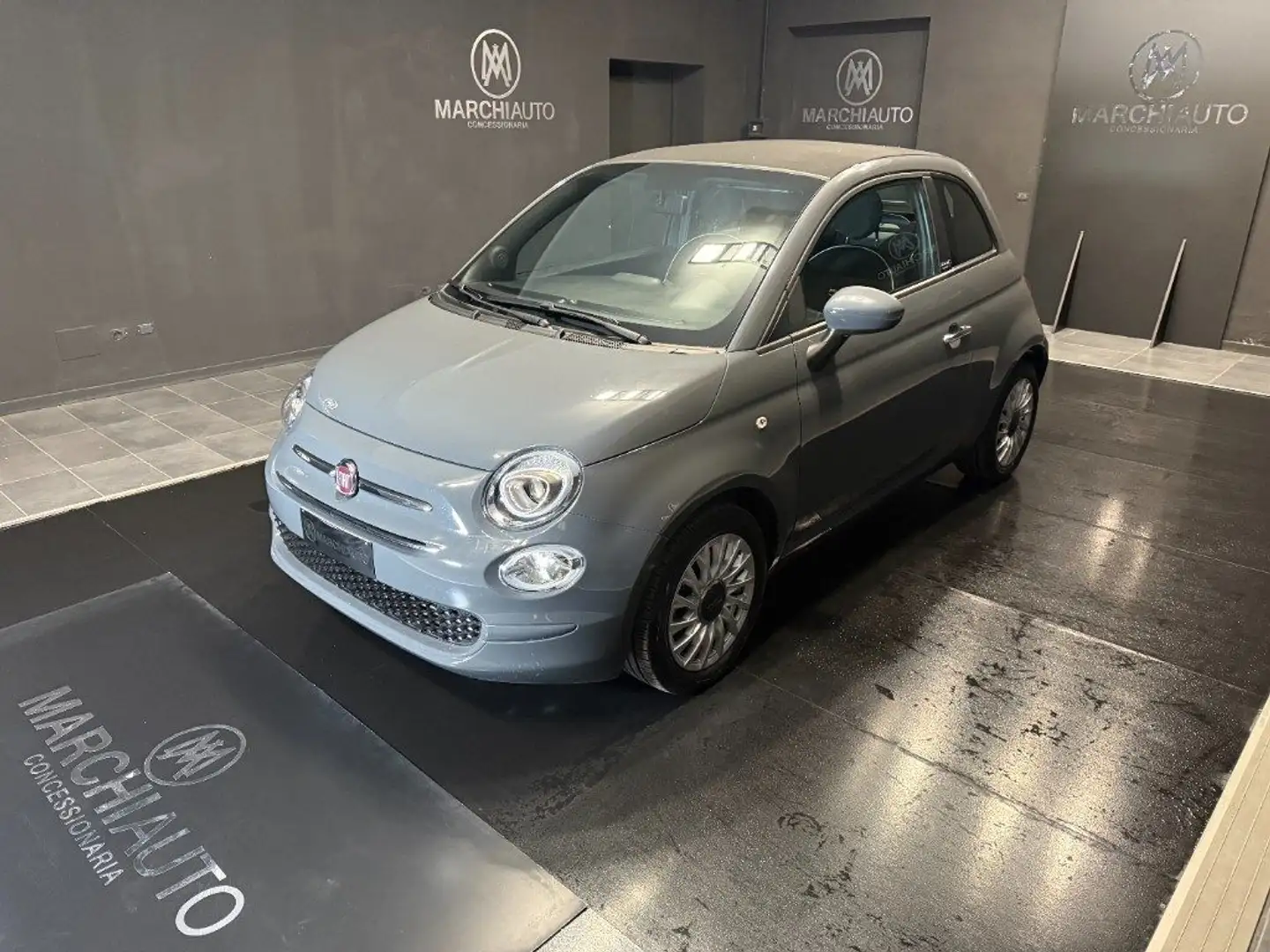 Fiat 500C 1.0 Hybrid Lounge Grijs - 1