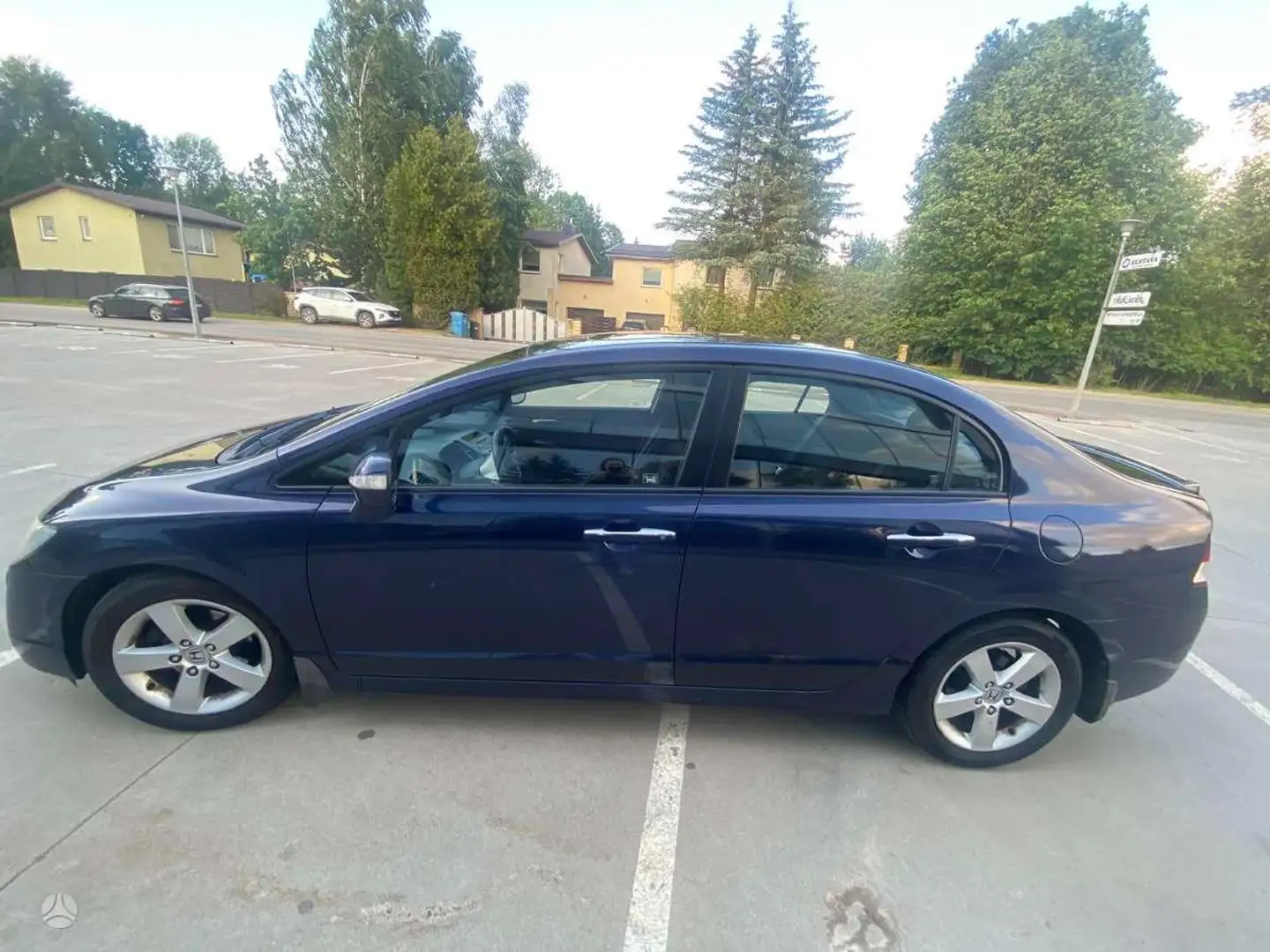 Honda Civic 1.8 i-VTEC Blau - 2