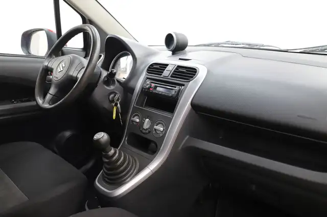 Suzuki Splash view 15